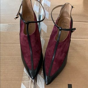 MOVING SALE: like new BR booties